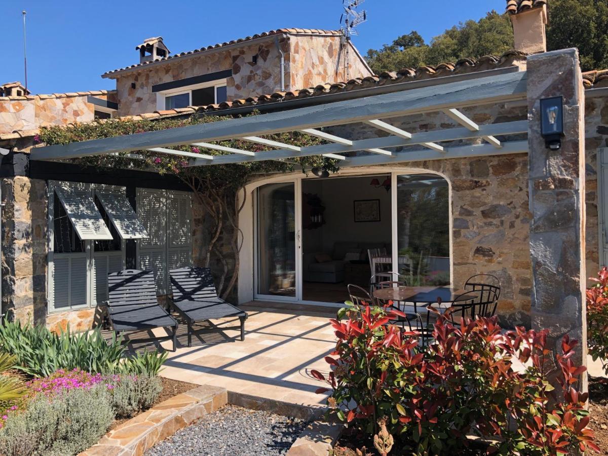 Bed and Breakfast Les Aurochs Grimaud Zewnętrze zdjęcie