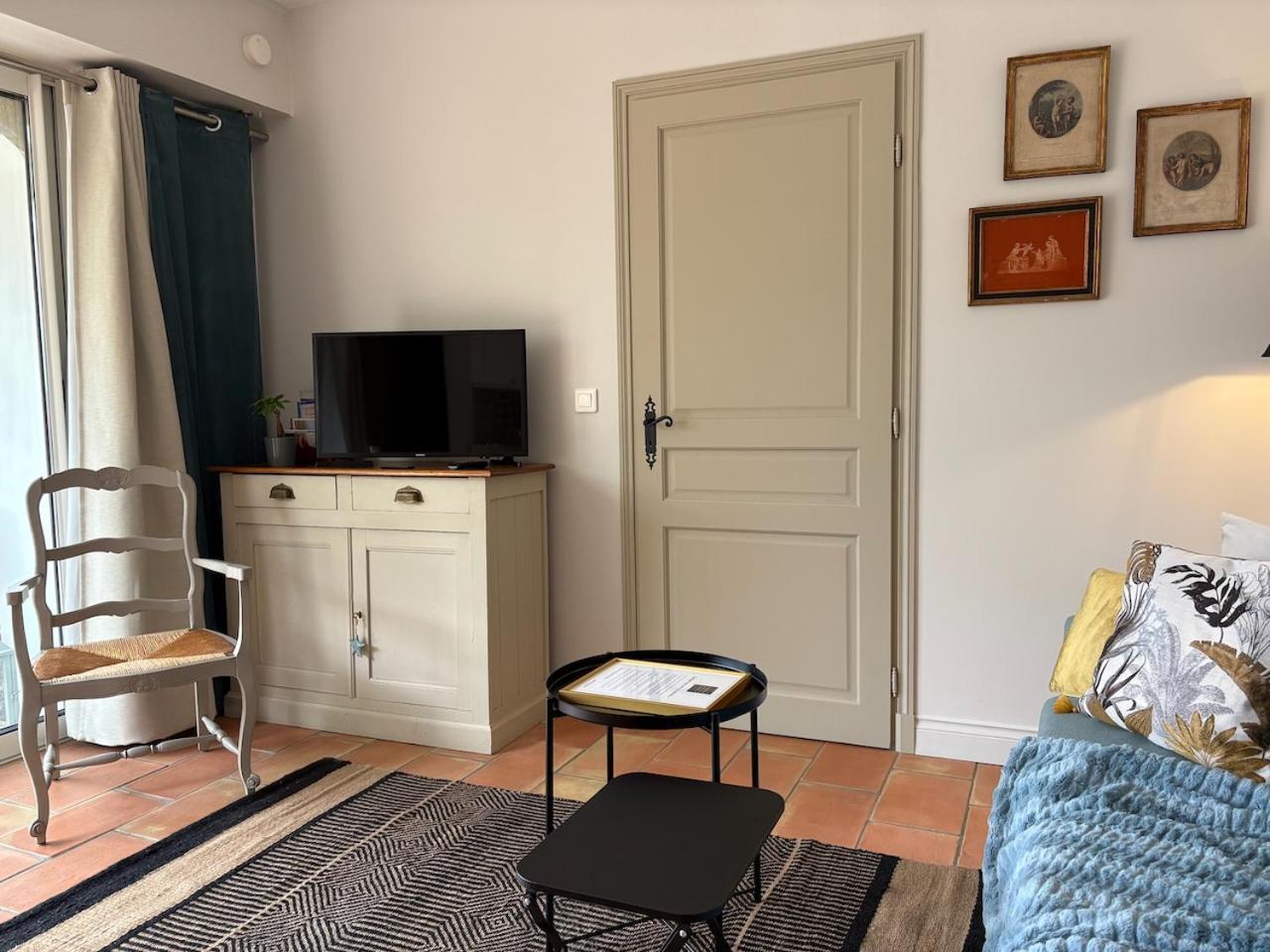 Bed and Breakfast Les Aurochs Grimaud Zewnętrze zdjęcie